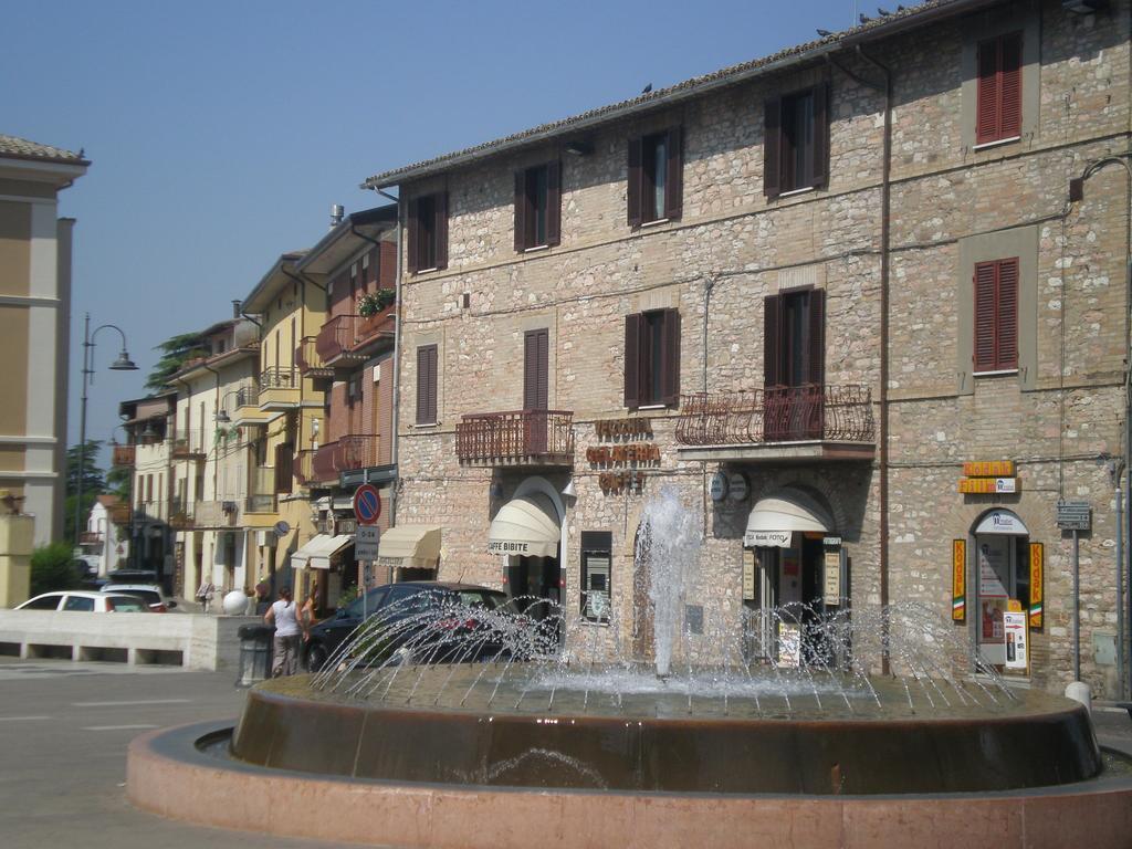 Piazza Degli Angeli Hotel Assisi Buitenkant foto